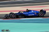 Alexander Albon, Williams, Bahrain International Circuit, 2025 pre-season test