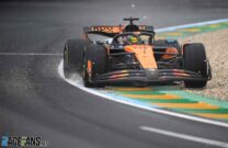 Oscar Piastri, McLaren, Albert Park, 2025