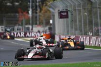 Esteban Ocon, Haas, Albert Park, 2025